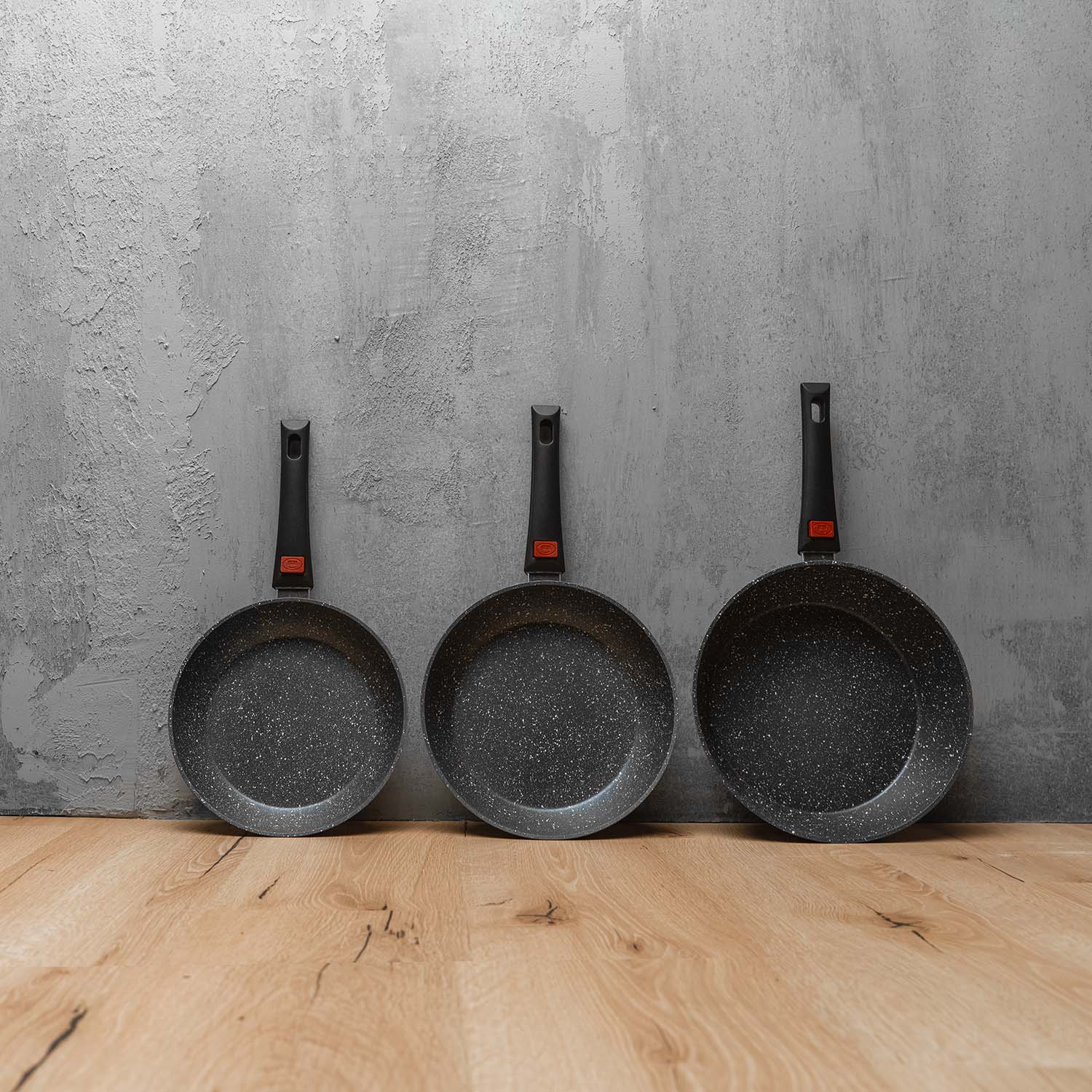 PANVICA Ø 28 CM BLACK GRANITE