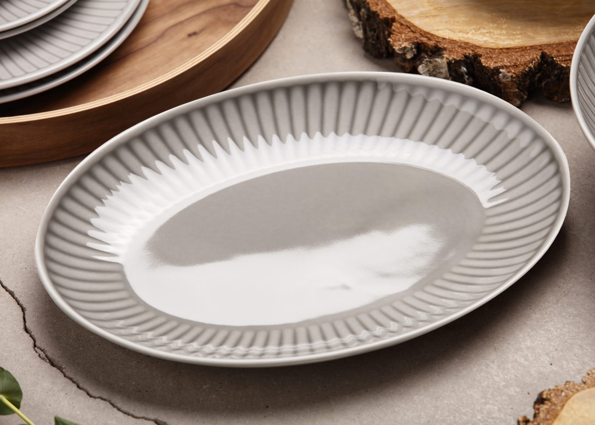 Oválny servírovací tanier DALIA GREY 33cm (1ks)