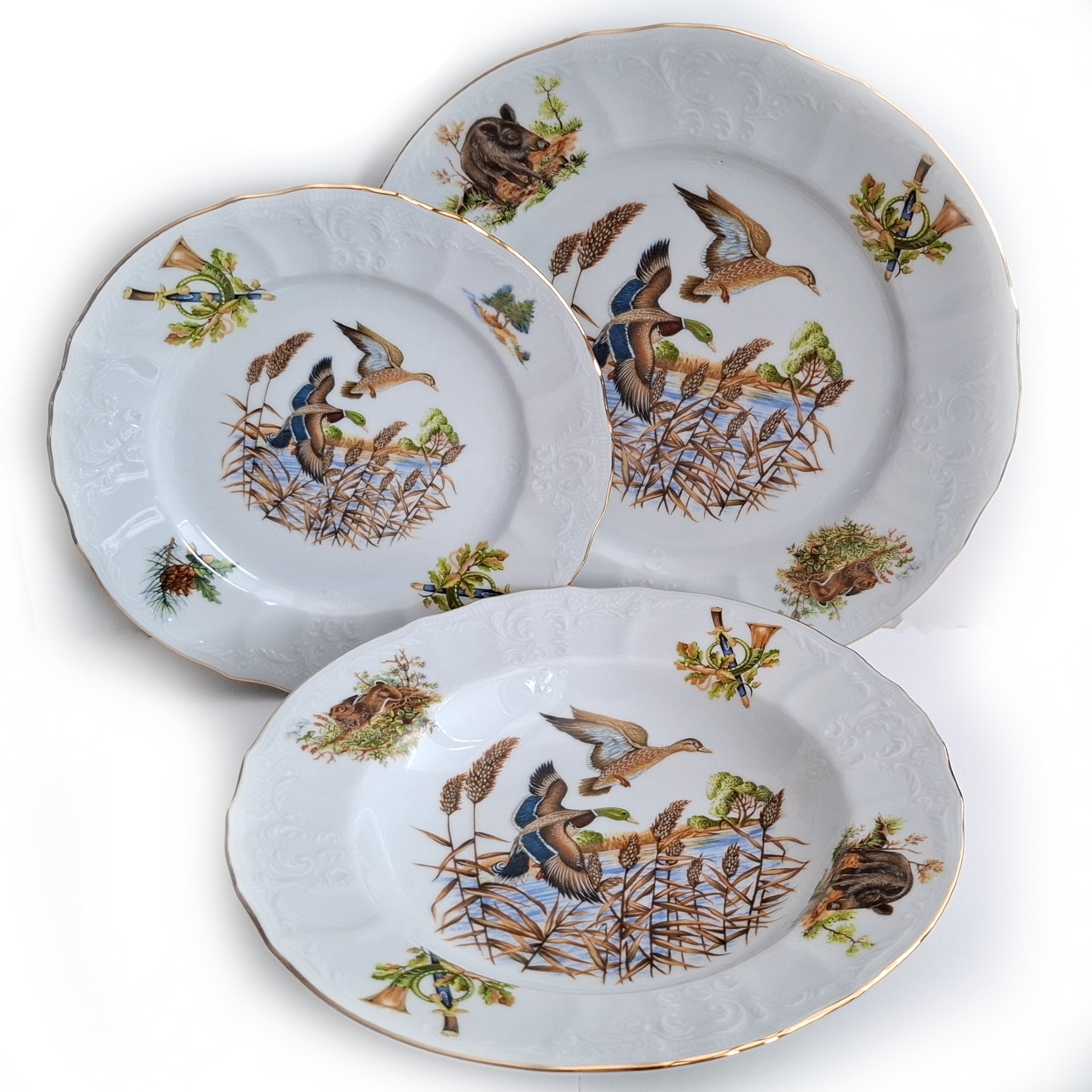 BERNADOTTE 18D tanierová súprava s poľovníckym motívom a zlatou linkou
